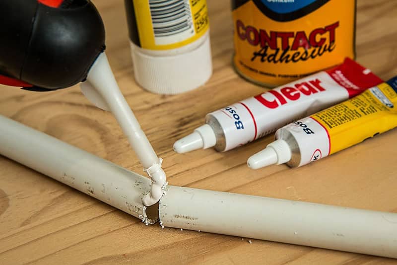 🥇Best Glue for Plastic [Top 5 in 2020 ] AWESOME Buyer's